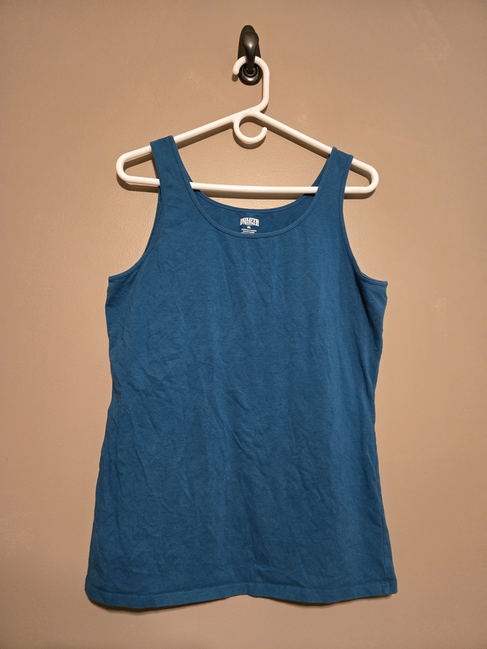 Lot Of 3 Duluth Trading Co. Racerback Tank Tops XL - Picture 6 of 7